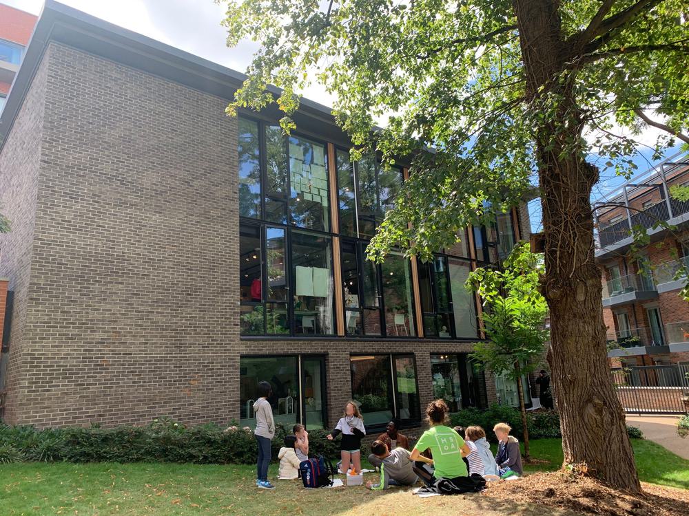 Sunny hampstead school of art garden
